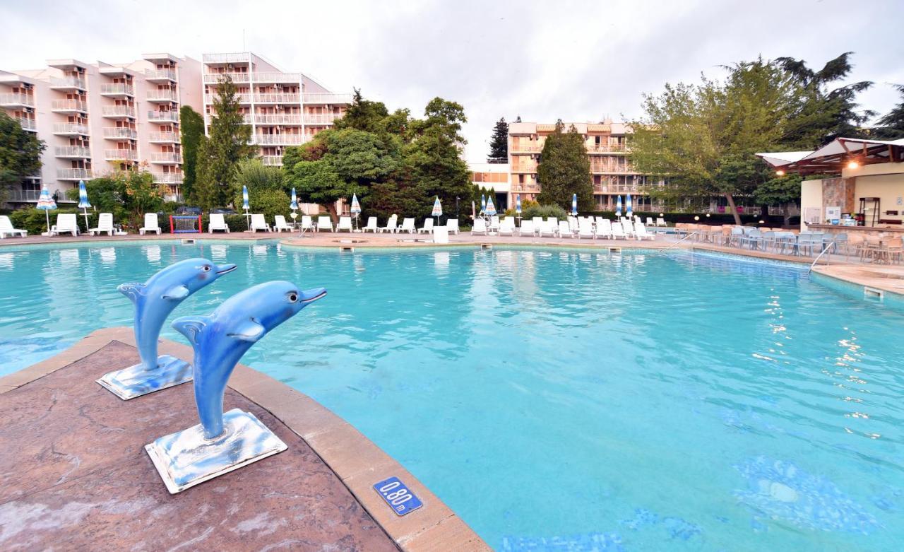 Hotel Malibu Albena Exterior photo