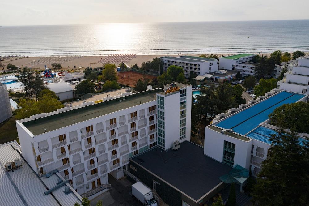 Hotel Malibu Albena Exterior photo