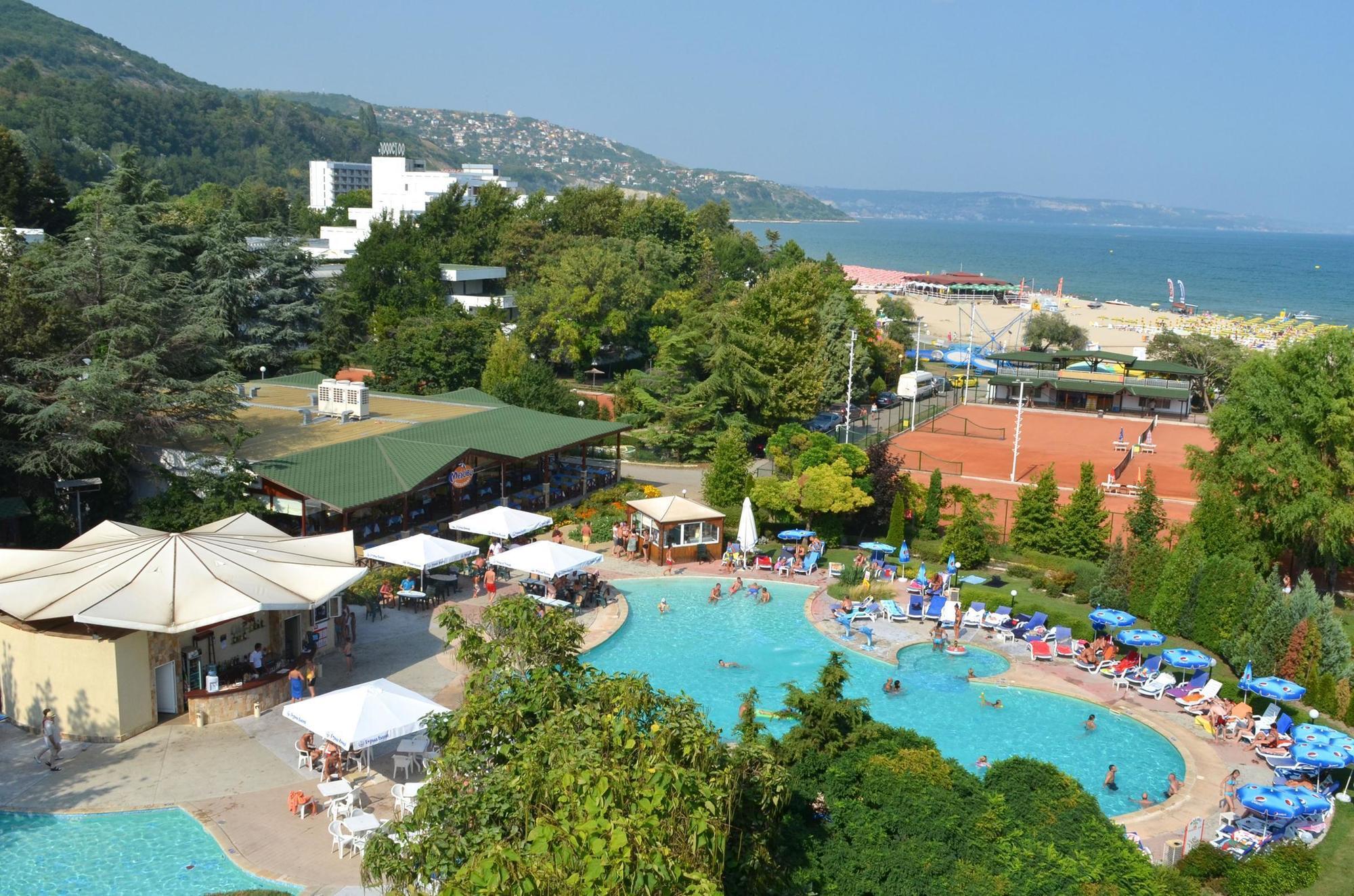 Hotel Malibu Albena Exterior photo