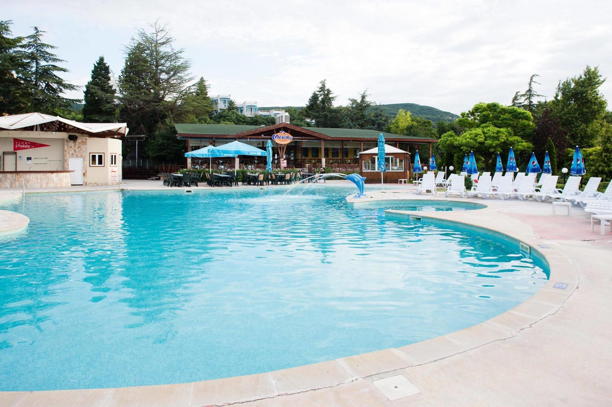 Hotel Malibu Albena Exterior photo